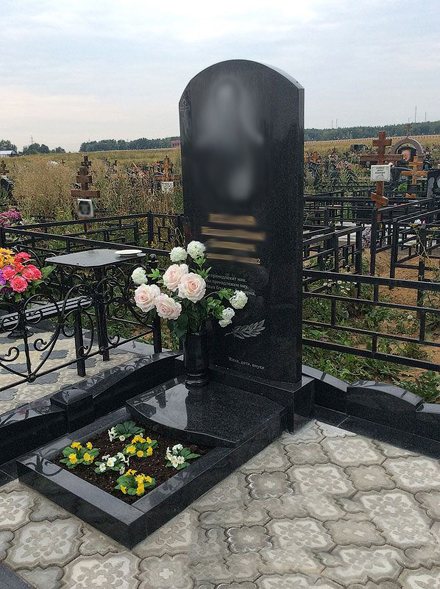 Какие услуги включены в обустройство захоронений под ключ